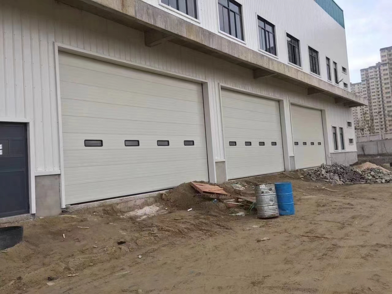 泰安提升门的保养方法