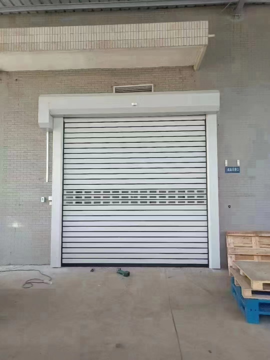 为何要选择滚筒式快速门